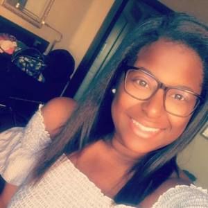 Meet your Posher, Krystal